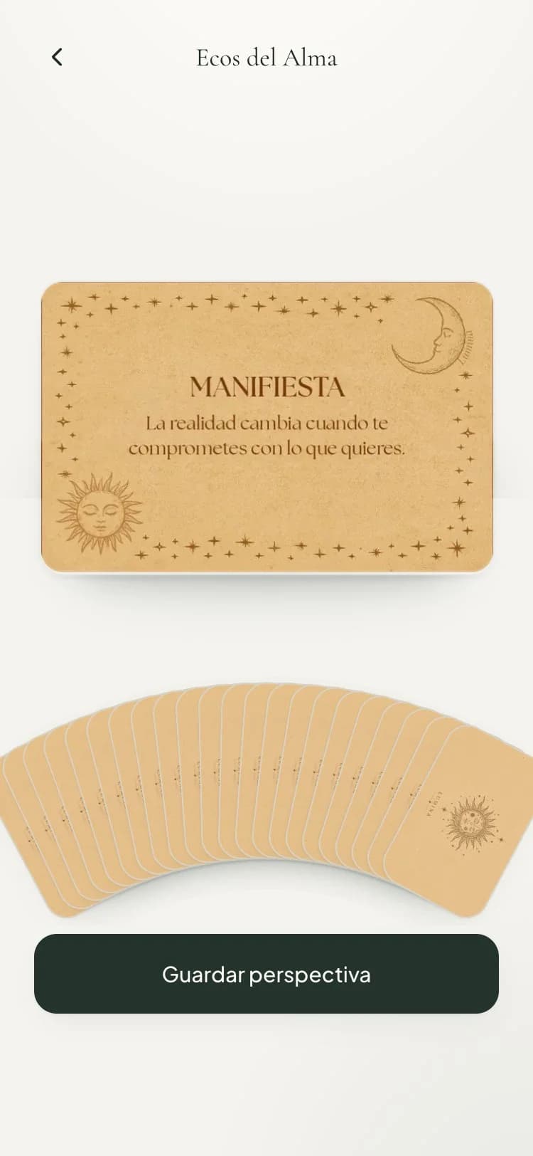 Ecos del Alma: el abanico de cartas desplegado y, al centro, una carta dada vuelta con su mensaje